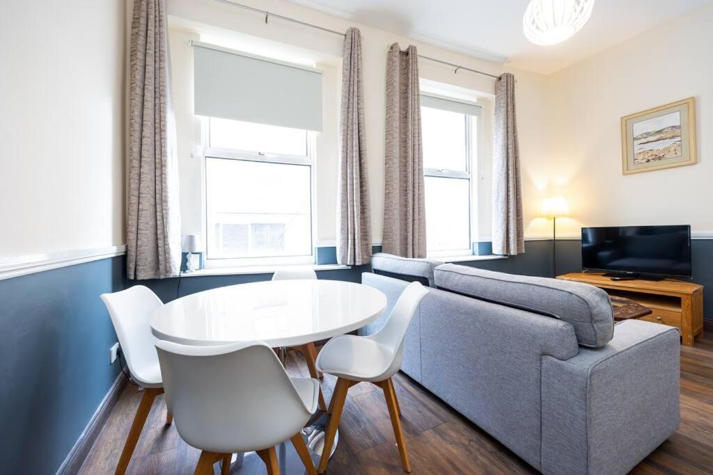 Homely 1 Bedroom Apartment In Smithfield, ダブリン エクステリア 写真