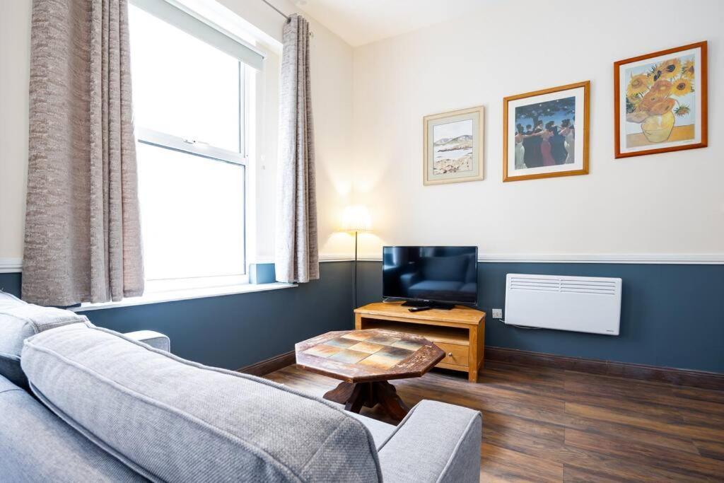 Homely 1 Bedroom Apartment In Smithfield, ダブリン エクステリア 写真