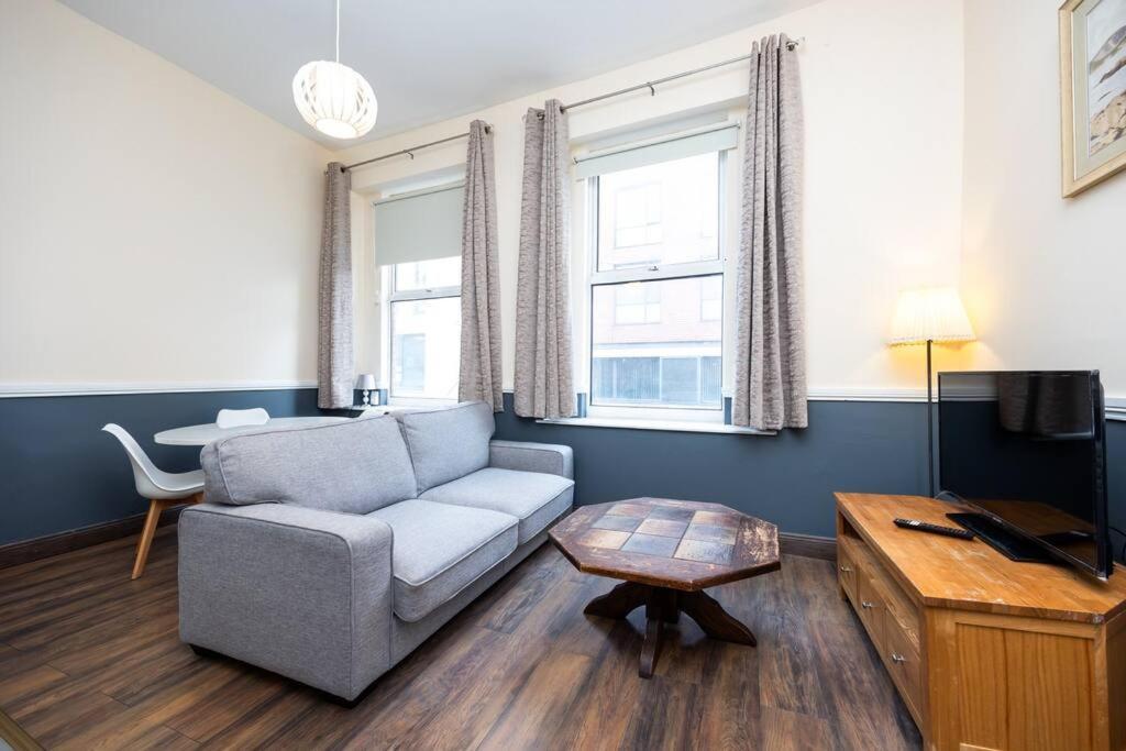 Homely 1 Bedroom Apartment In Smithfield, ダブリン エクステリア 写真
